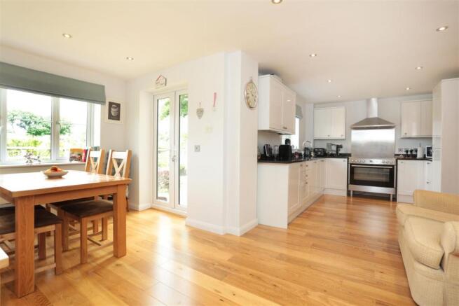 1 Glen Avon Court 24
