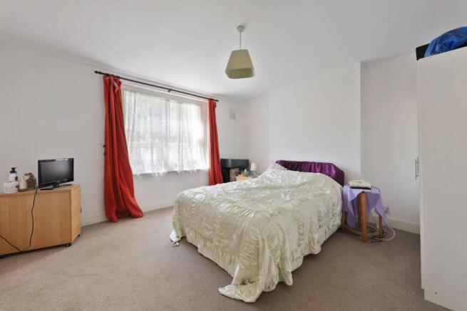 01-38b9JHPropWorld - 20a Peak Hill Avenue - 3 (1)-