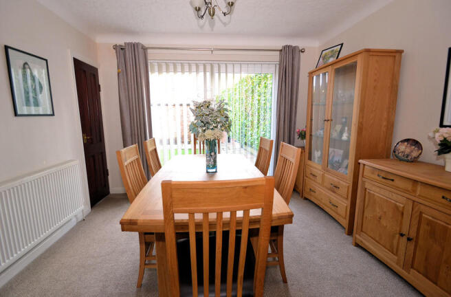 Dining room (view...