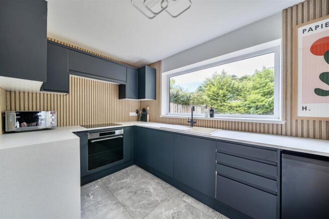 3-bed house on Winnards Park, Sarisbury Green, £399,950