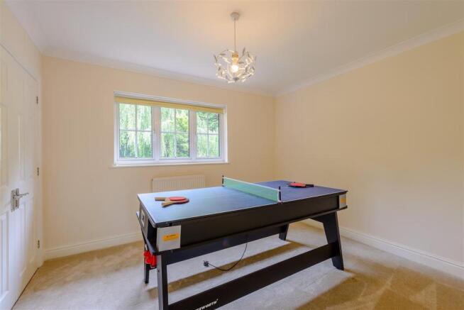 8420931-interior22.jpg
