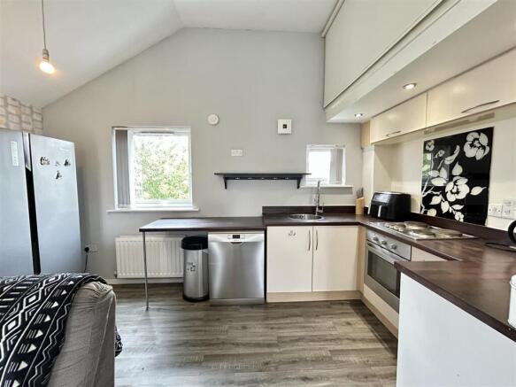 2 bed Apartment for sale Image 10