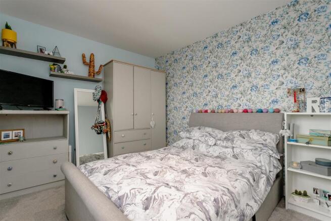 8377151-interior03.jpg