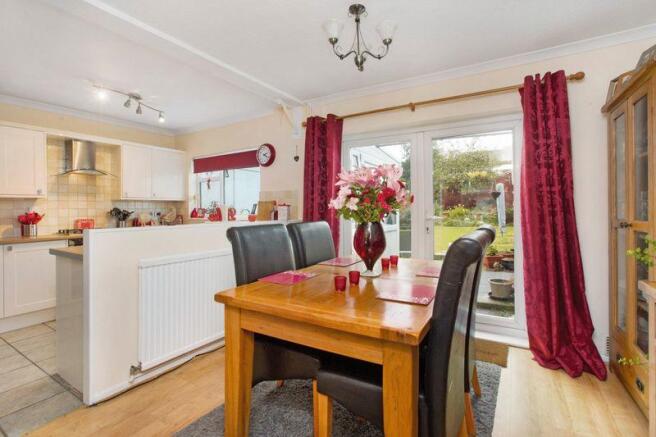 kitchen/dining...