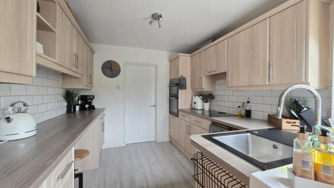 Orchard Way, Long Itchington, CV47 photo 4