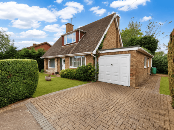 3 Bedroom Detached for Sale