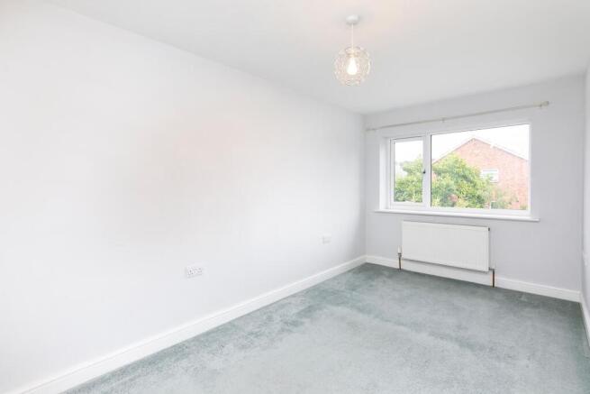 4 bed Semi-Detached for sale Image 12