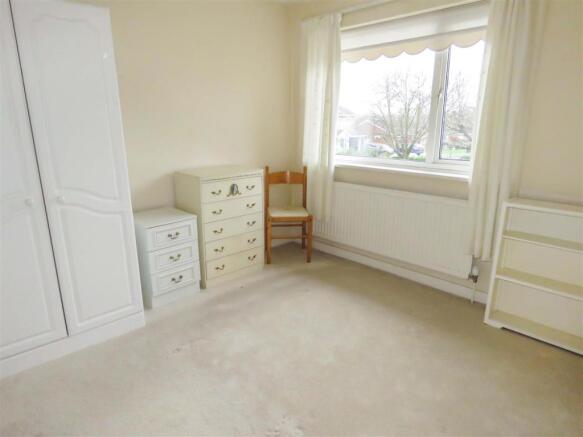 Bedroom 1.JPG