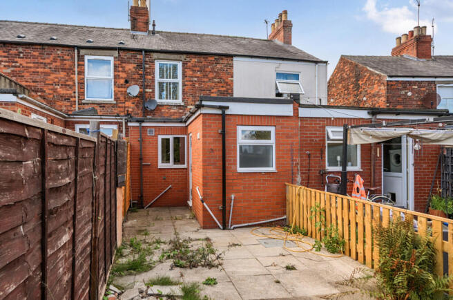 2 bed Terraced for sale Image 10