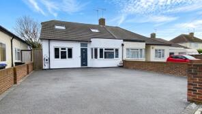 6, Penstone Park, Lancing BN15 9AG