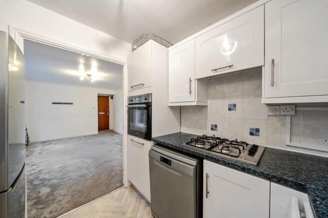 1 bed Flat for sale Image 8