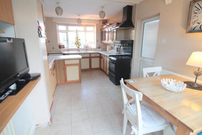 BREAKFAST KITCHEN