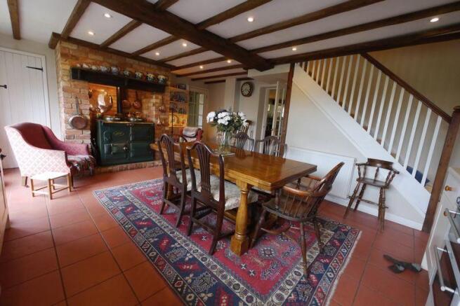 KITCHEN/ BREAKFAST