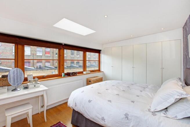 2 bedroom house u...