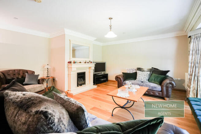 3 bed Detached Bungalow for sale Image 4
