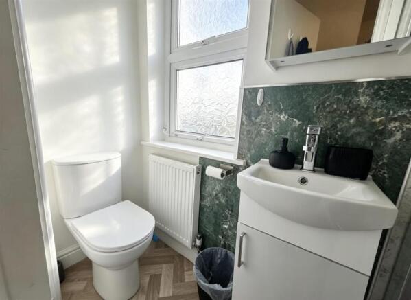 6 bed House to rent Image 6