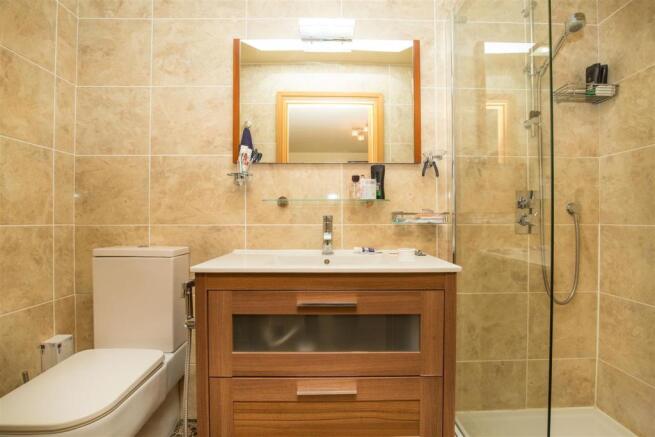 En suite shower room