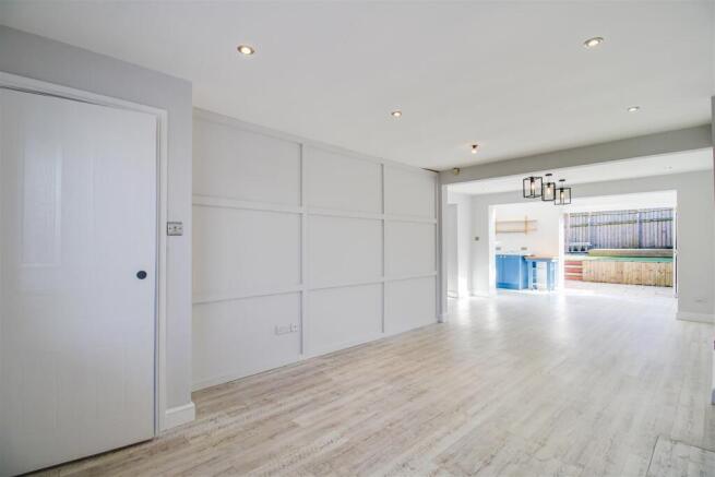 3 bed Detached for sale Image 7