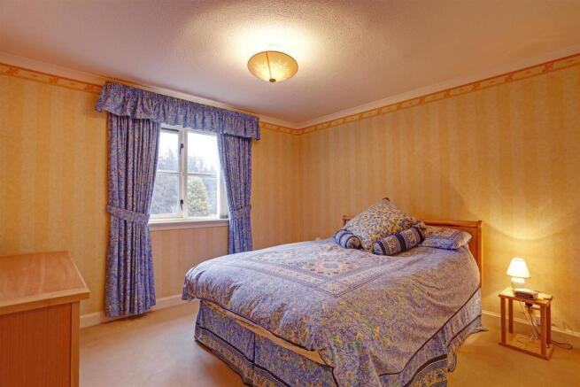 MASTER BEDROOM .jpg