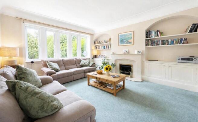 4 bed Semi-Detached for sale Image 5