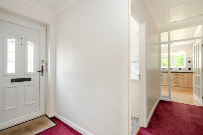 8553573-interior12.jpg