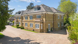 Flat 1, 50 Cedar Grange, Ducks Hill Road, Northwood HA6 2SU