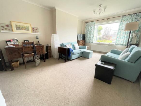 SITTING ROOM