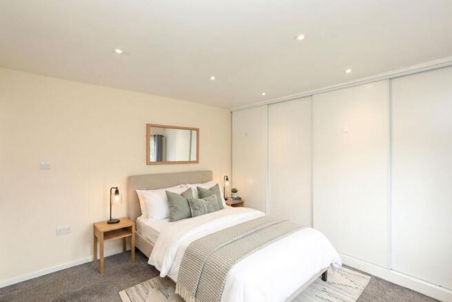 2 bed Apartment to rent Image 12
