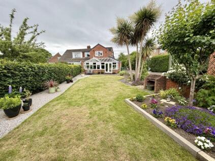 Parkfield Crescent, Mirfield