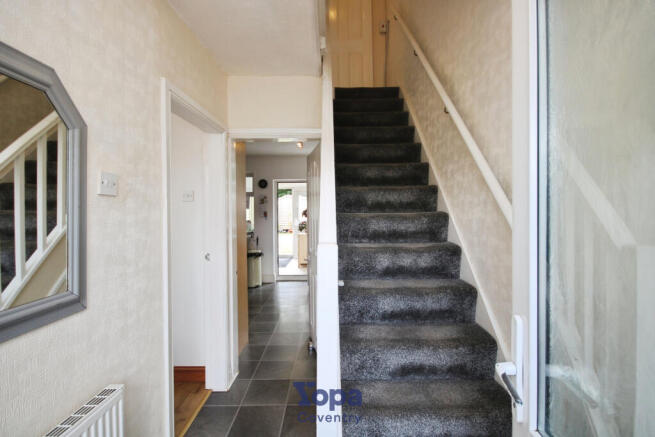 8265b76a-Entrance 20Hall.JPG