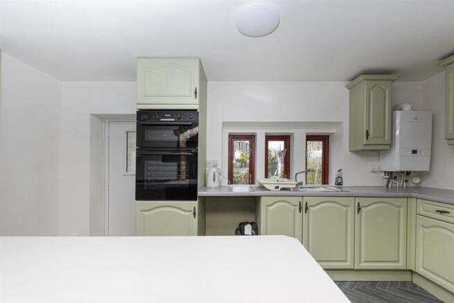 2 bed Cottage for sale Image 9