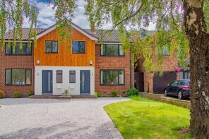 1, Kedleston Close, Nottingham NG9 5ER