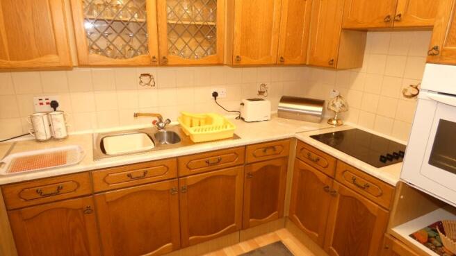 1 bed Retirement Property for sale Image 4