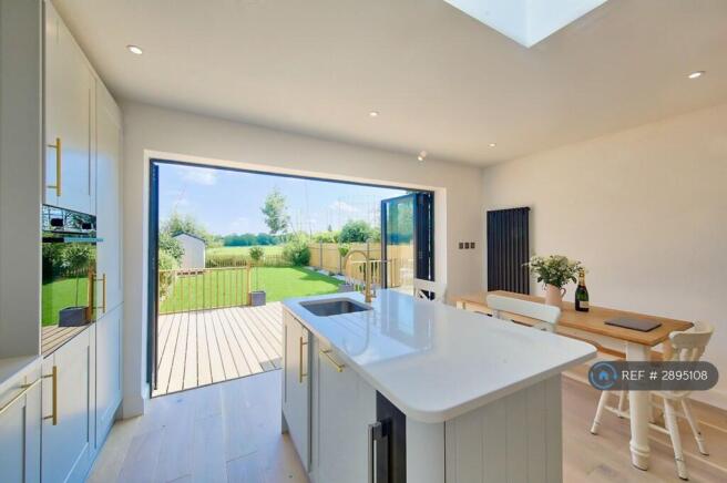 Kitchen/Dining