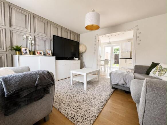 3 bed Semi-Detached for sale Image 10