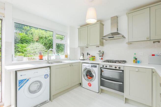 Kitchen / Dini...