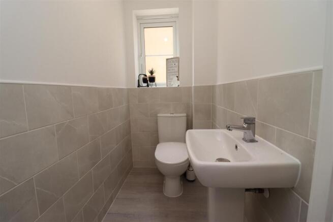 3 bed House for sale Image 5