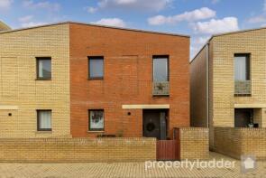 8, Shepherd Purse Way, Norwich NR5 9FD