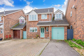 35, Bradmore Way, Reading RG6 4DS