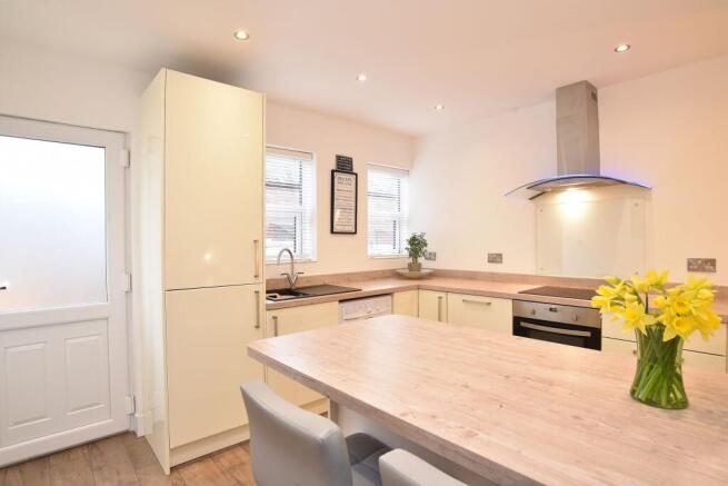 2 bed Terraced for sale Image 8