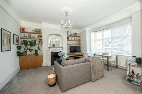 Wormholt Road, Shepherds Bush, W12