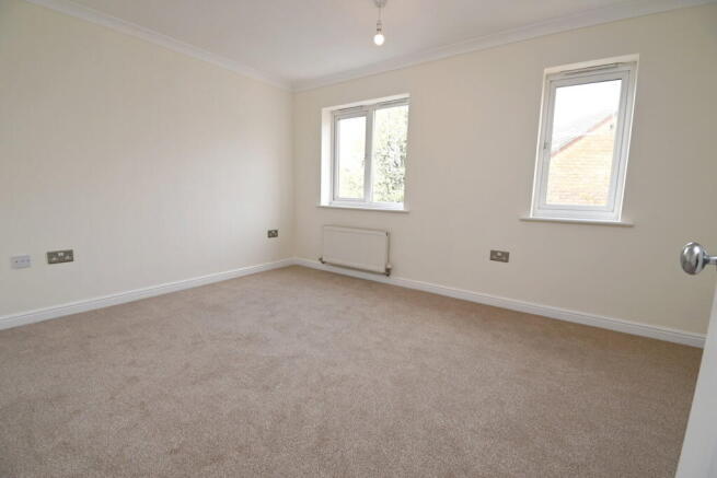 3 bed Town House for sale Image 10