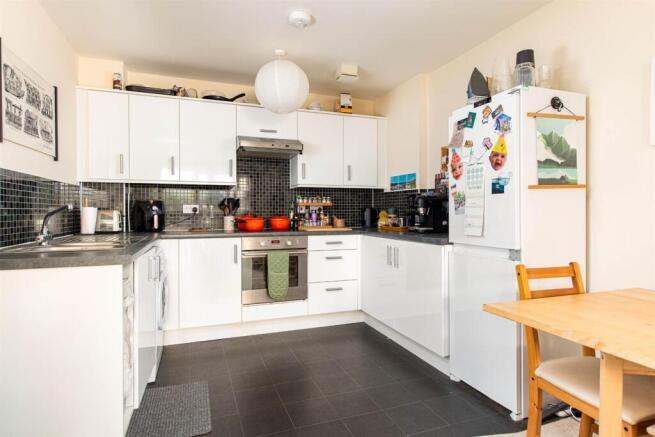 Kitchen_1.jpg