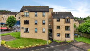 10b, Henry Street, Barrhead G78 1RJ