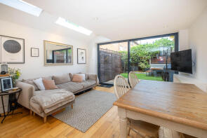 2, Huntspill Street, London SW17 0AA