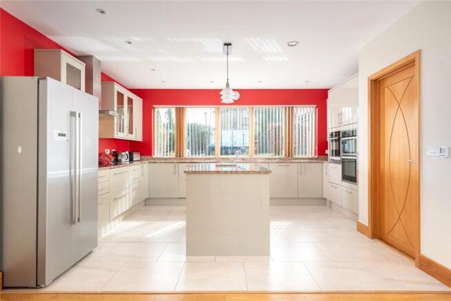 Kitchen/Breakfast Rm