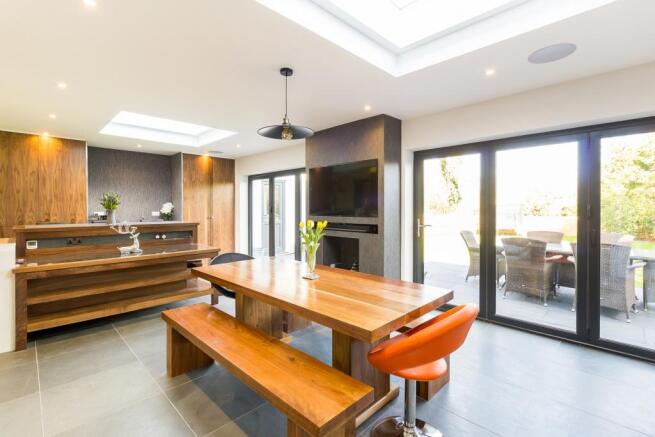Kitchen/Dining/Famil