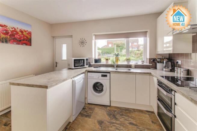 KITCHEN: