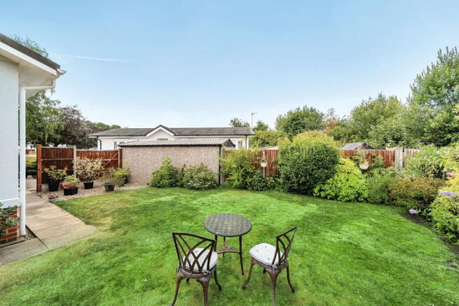 2 bed Park Home for sale Image 12