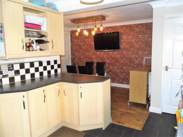Kitchen diner